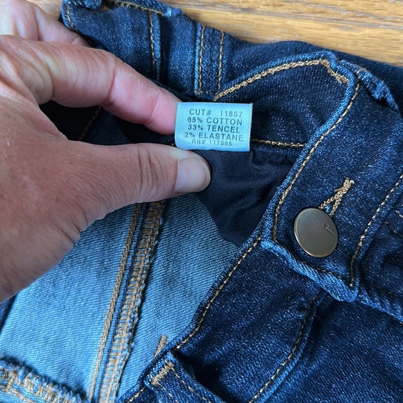 J Brand Palisade Jeans - Picture 8 of 9